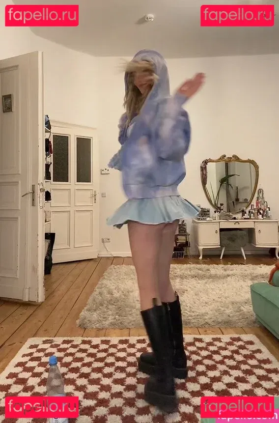 Julia Wulf Onlyfans Photo Gallery 