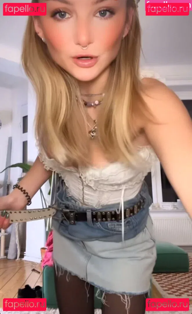 Julia Wulf Onlyfans Photo Gallery 