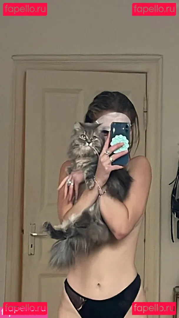 Julia Wulf Onlyfans Photo Gallery 