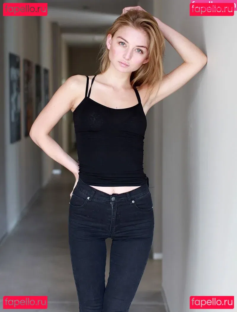 Julia Wulf Onlyfans Photo Gallery 