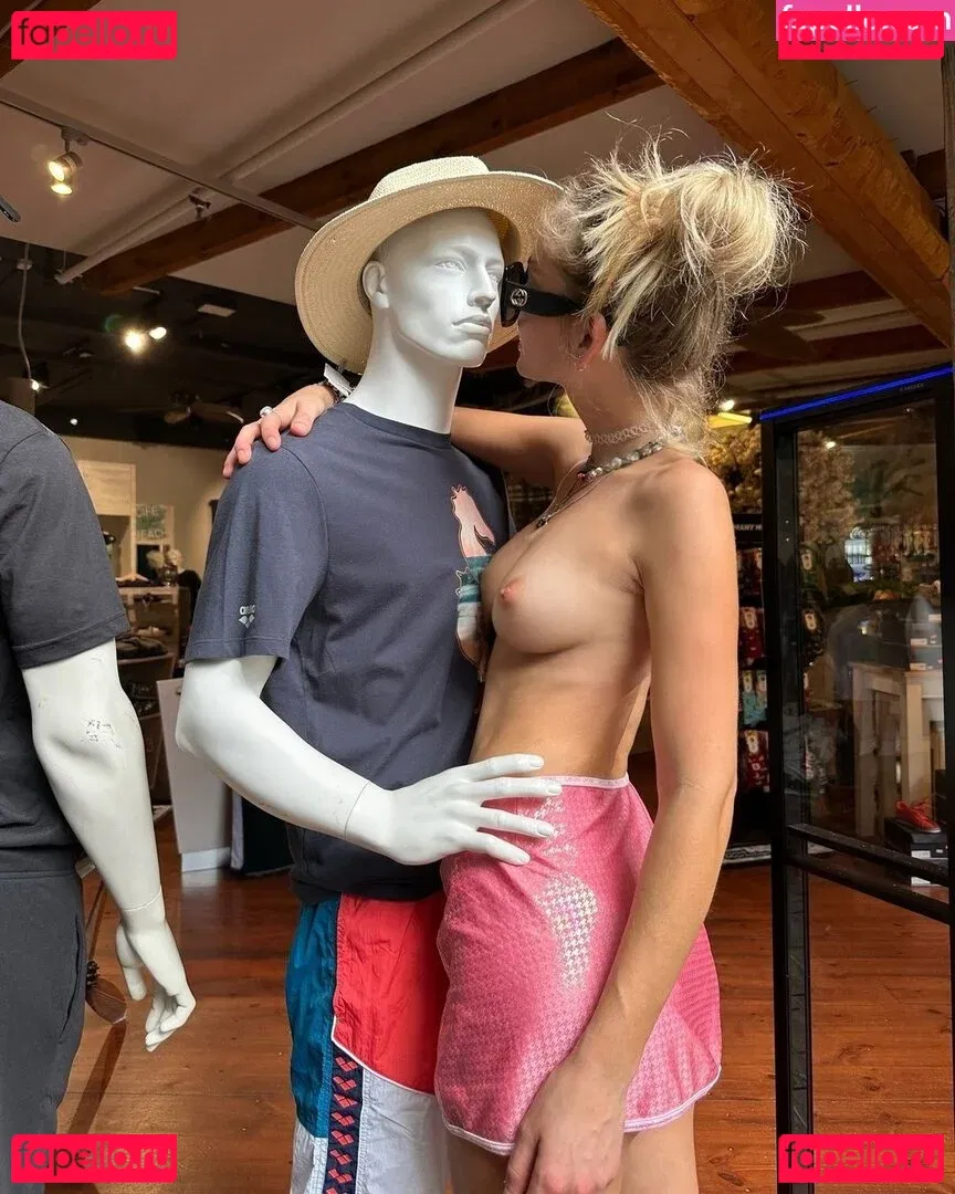 Julia Wulf Onlyfans Photo Gallery 