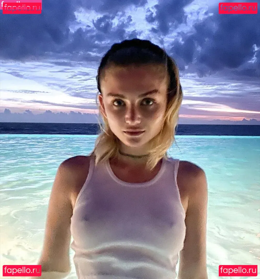 Julia Wulf Onlyfans Photo Gallery 