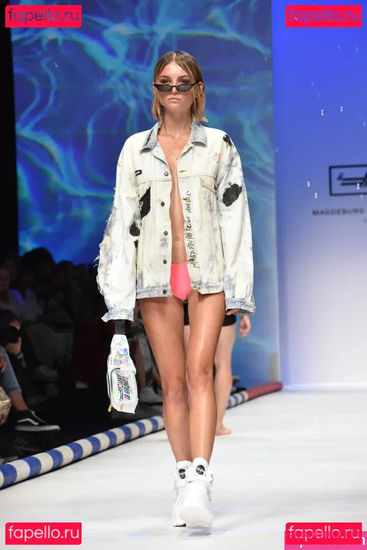 Julia Wulf Onlyfans Photo Gallery 