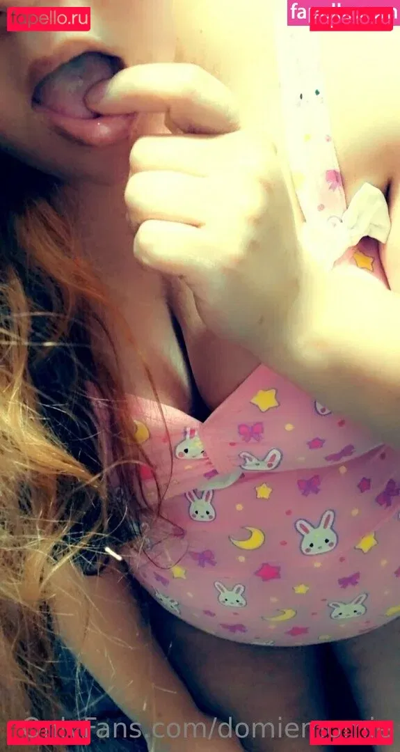 domiemomie Onlyfans Photo Gallery 