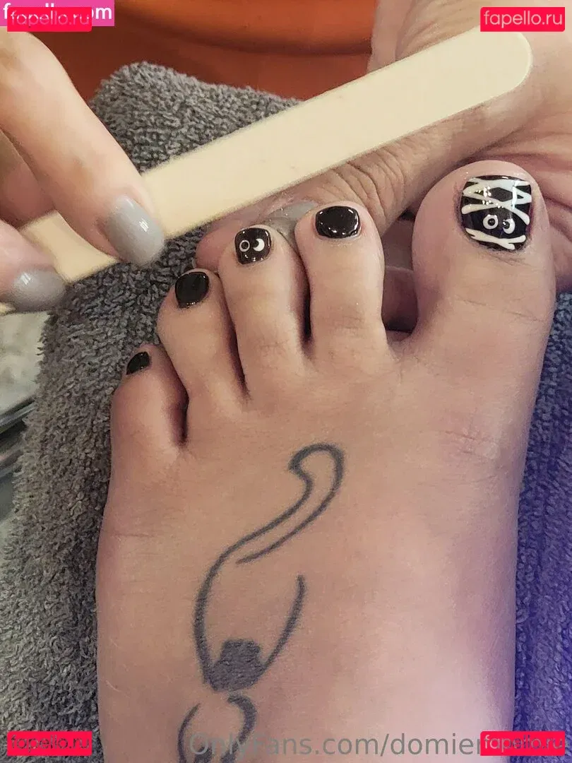 domiemomie Onlyfans Photo Gallery 