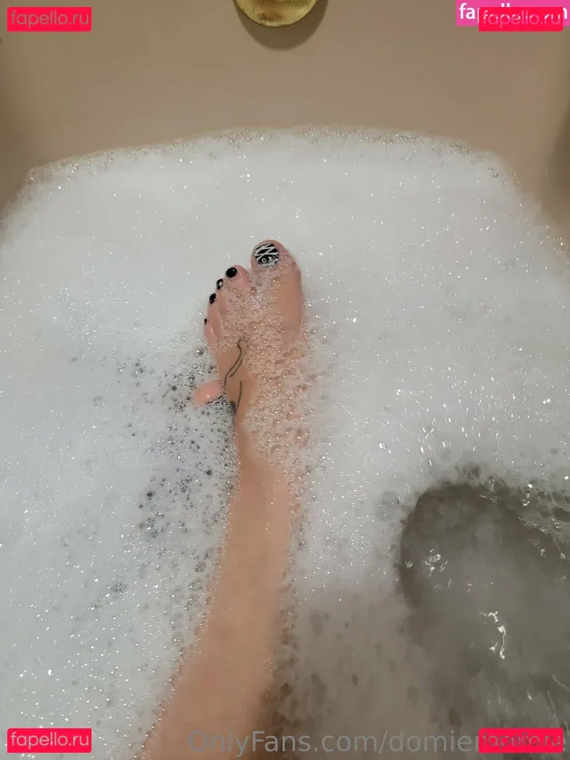 domiemomie Onlyfans Photo Gallery 