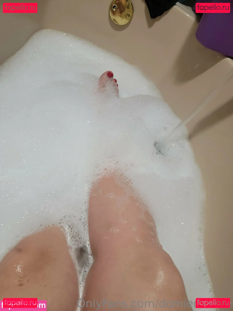 domiemomie Onlyfans Photo Gallery 