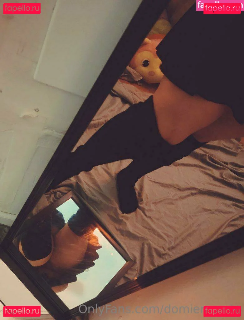 domiemomie Onlyfans Photo Gallery 