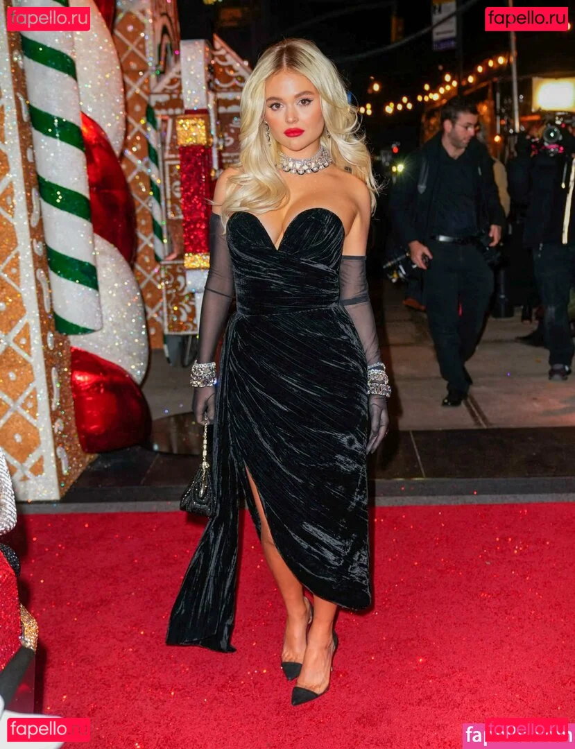 Emily Lind Onlyfans Photo Gallery 