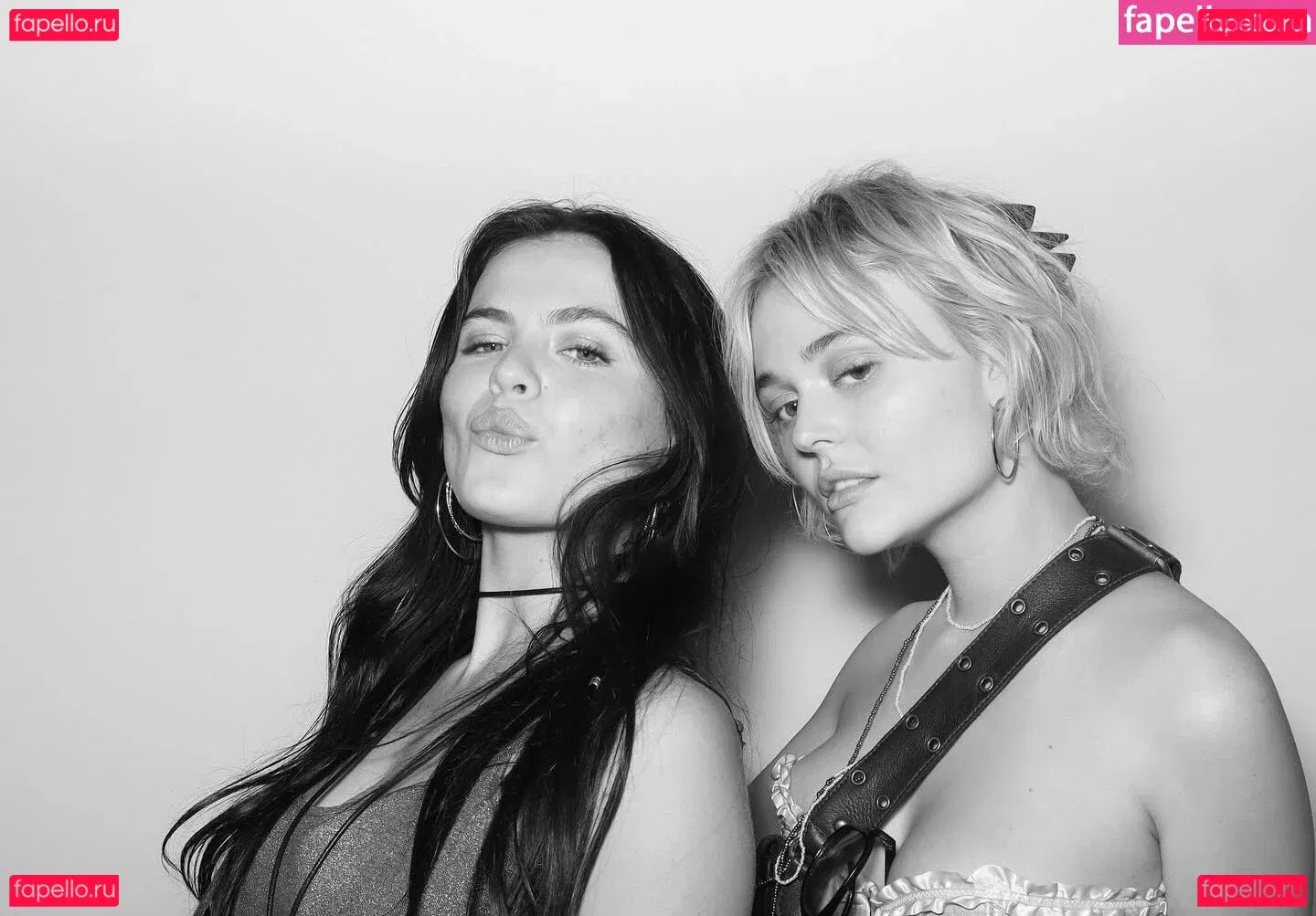 Emily Lind Onlyfans Photo Gallery 