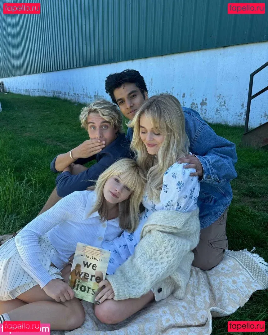 Emily Lind Onlyfans Photo Gallery 