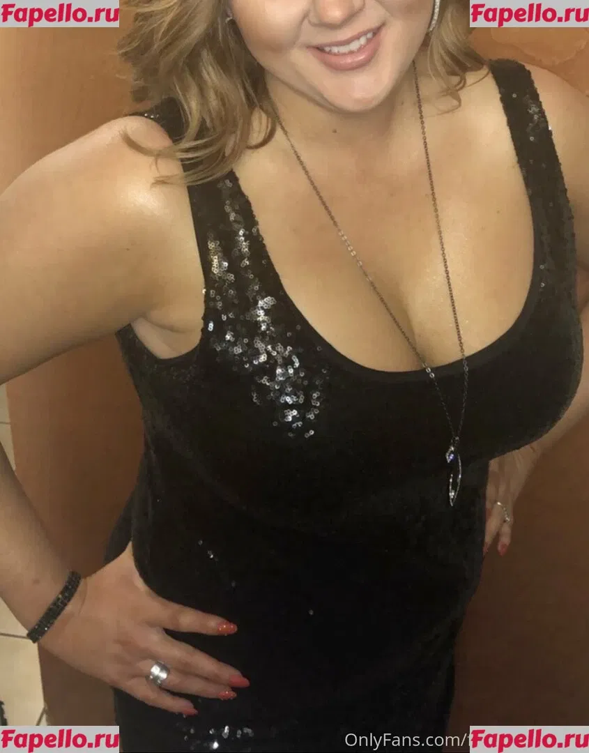 fetish-mommy Onlyfans Photo Gallery 