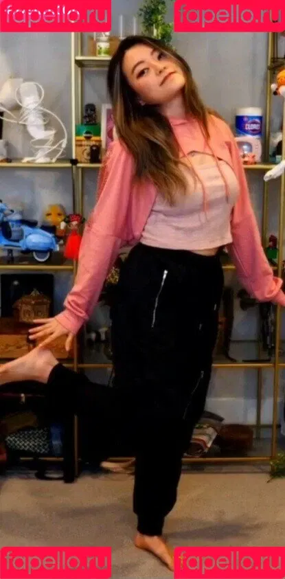 PotasticPanda Onlyfans Photo Gallery 