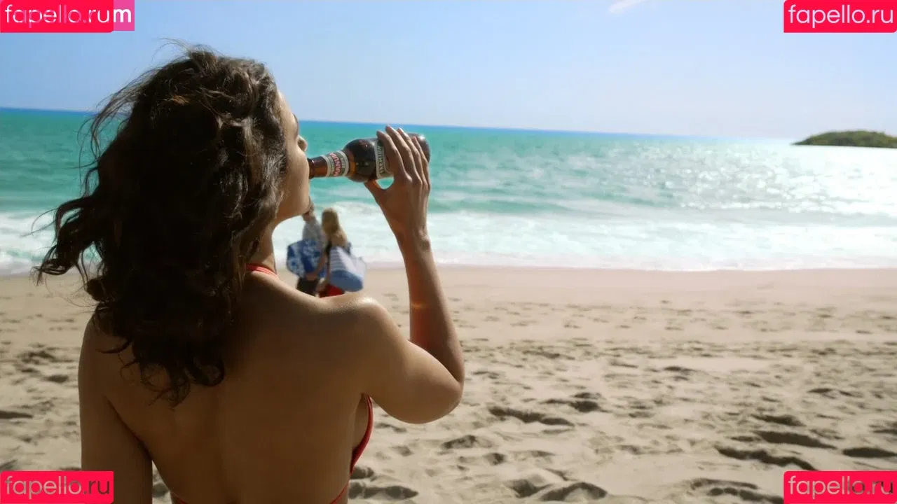 Emmanuelle Chriqui Onlyfans Photo Gallery 