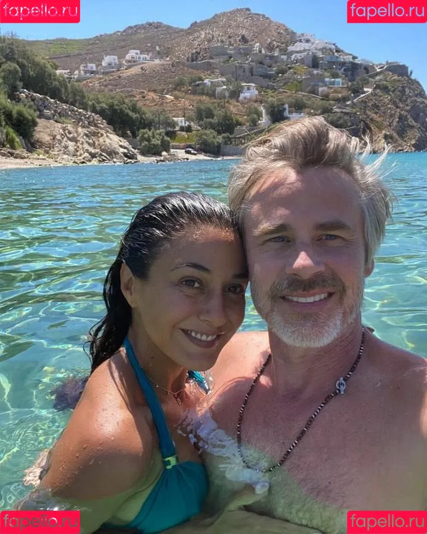 Emmanuelle Chriqui Onlyfans Photo Gallery 