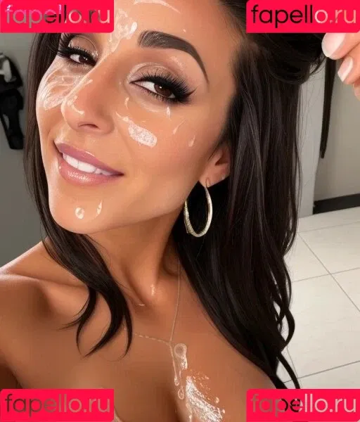 Emmanuelle Chriqui Onlyfans Photo Gallery 