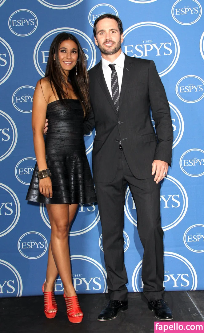 Emmanuelle Chriqui Onlyfans Photo Gallery 