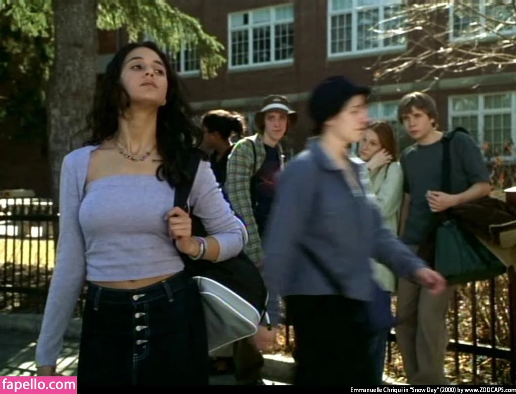 Emmanuelle Chriqui Onlyfans Photo Gallery 