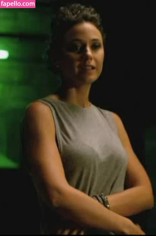 Emmanuelle Chriqui Onlyfans Photo Gallery 