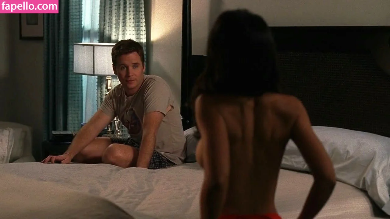 Emmanuelle Chriqui Onlyfans Photo Gallery 