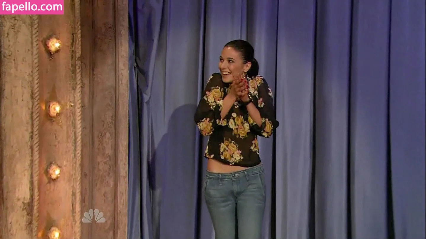 Emmanuelle Chriqui Onlyfans Photo Gallery 