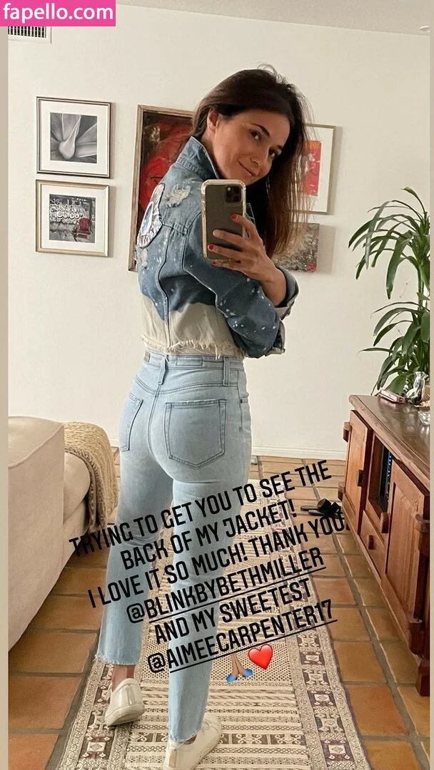 Emmanuelle Chriqui Onlyfans Photo Gallery 