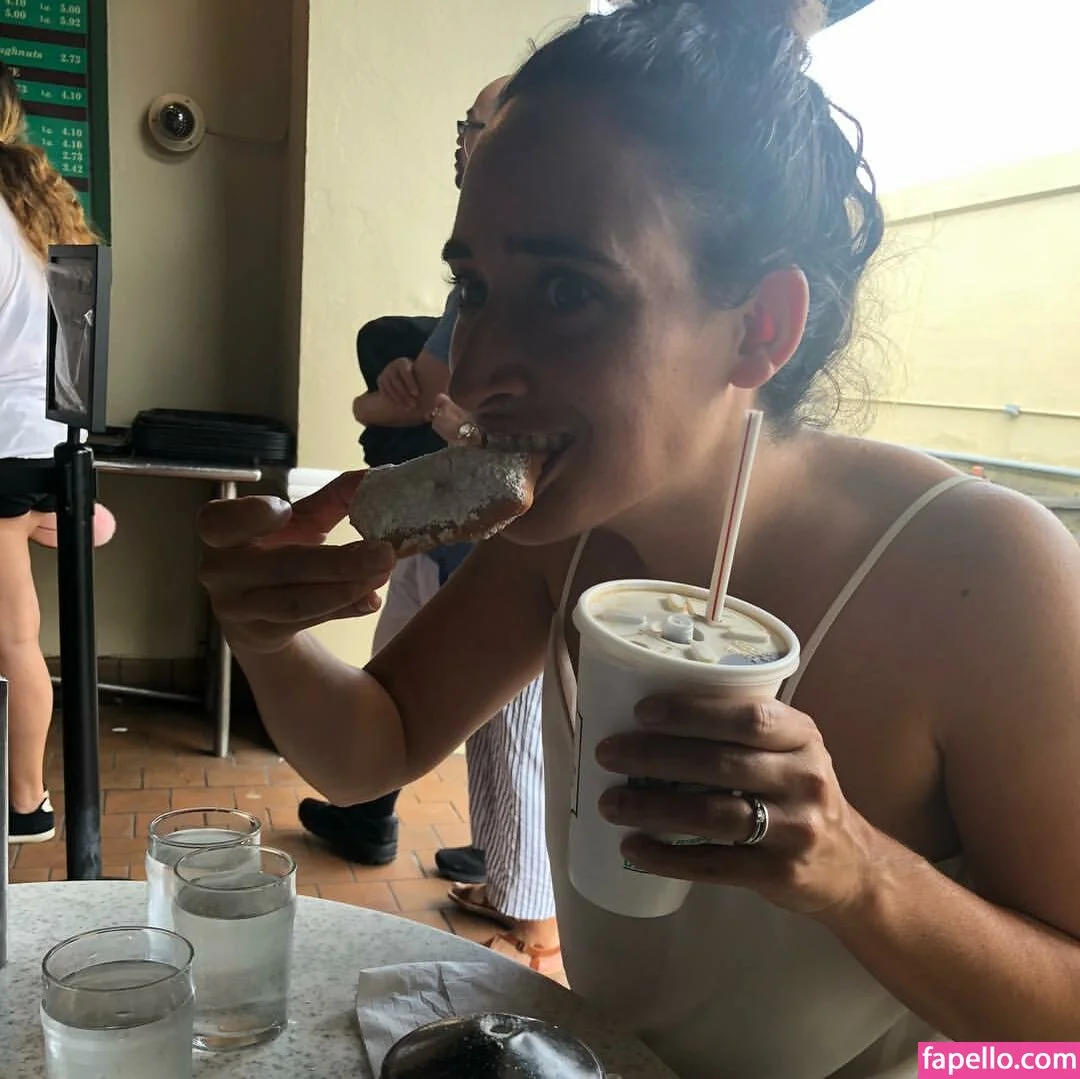 Emmanuelle Chriqui Onlyfans Photo Gallery 