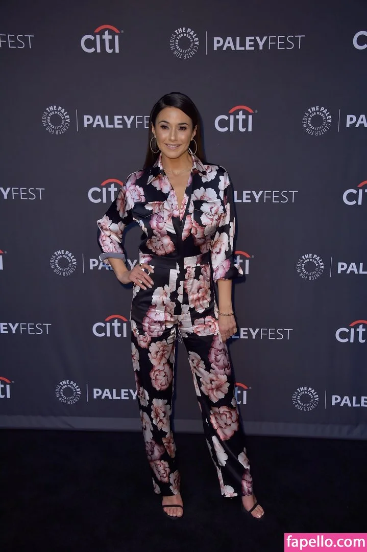 Emmanuelle Chriqui Onlyfans Photo Gallery 