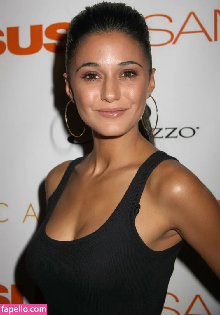 Emmanuelle Chriqui Onlyfans Photo Gallery 