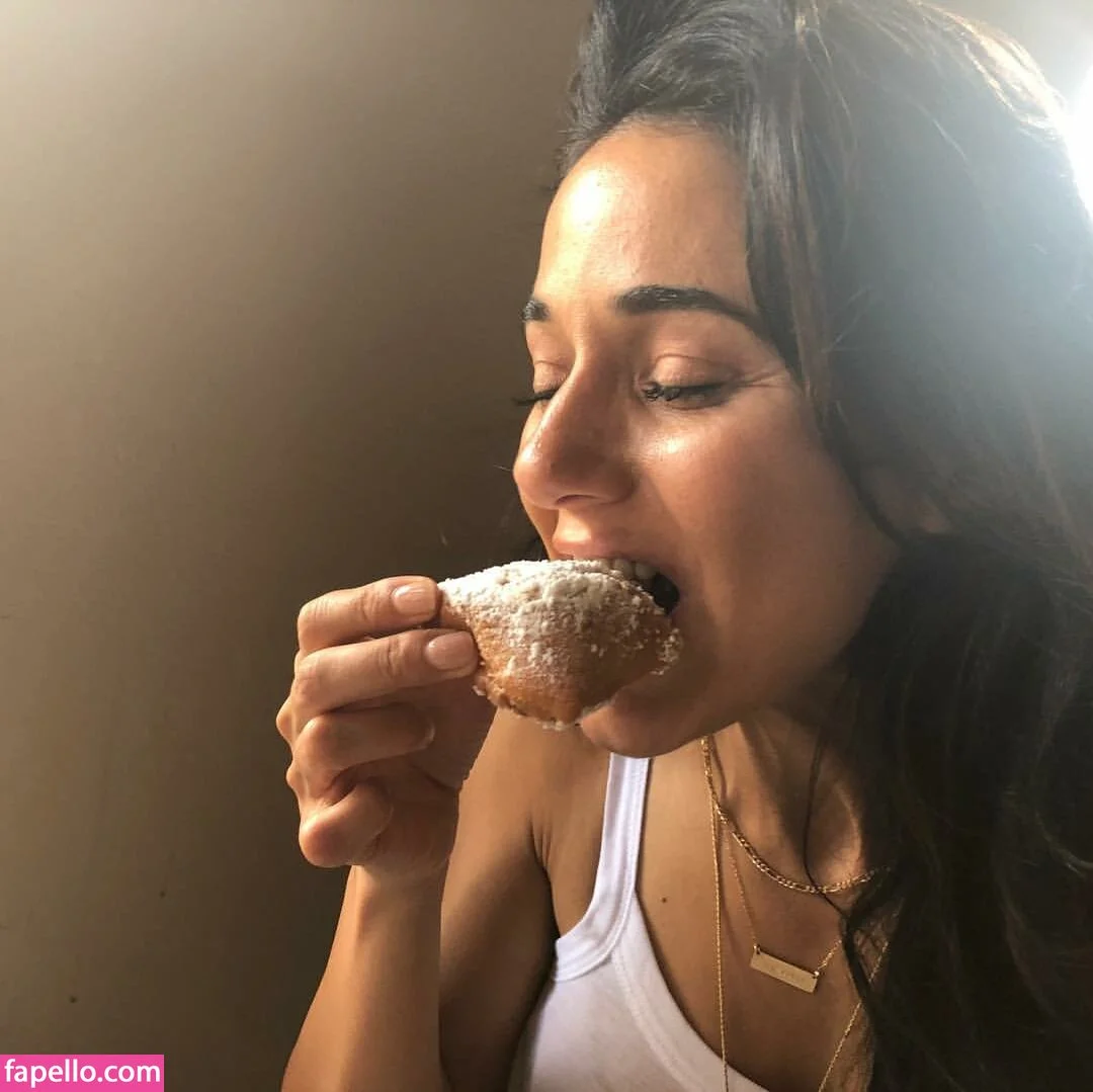 Emmanuelle Chriqui Onlyfans Photo Gallery 