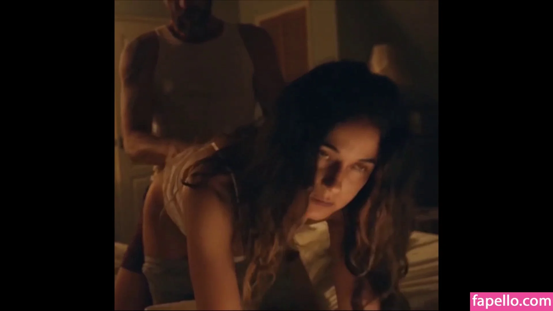 Emmanuelle Chriqui Onlyfans Photo Gallery 