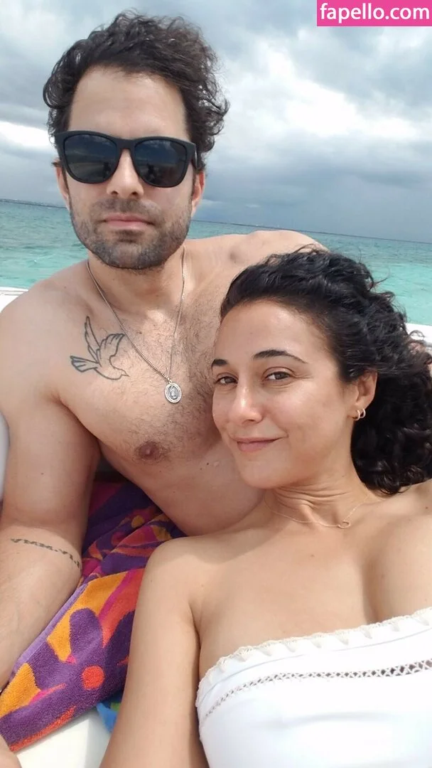 Emmanuelle Chriqui Onlyfans Photo Gallery 