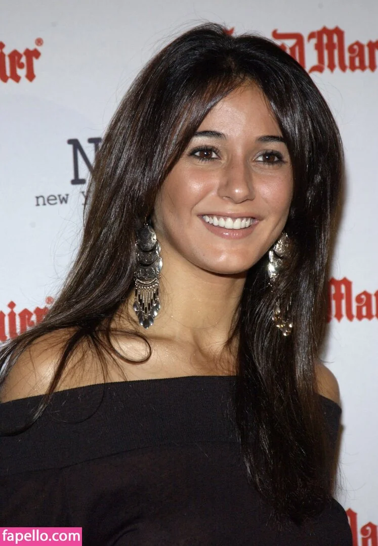 Emmanuelle Chriqui Onlyfans Photo Gallery 