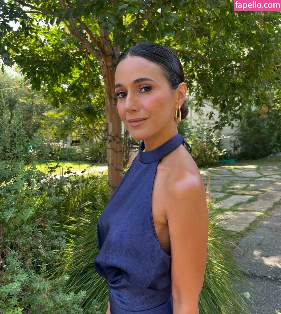 Emmanuelle Chriqui Onlyfans Photo Gallery 