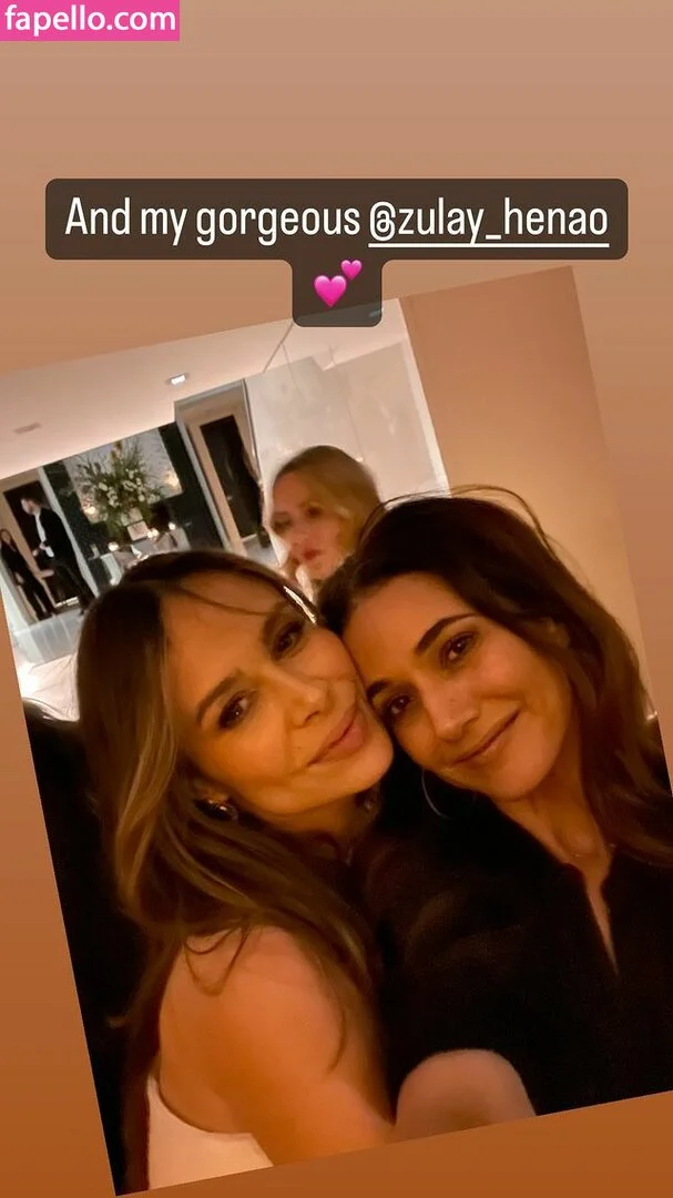 Emmanuelle Chriqui Onlyfans Photo Gallery 