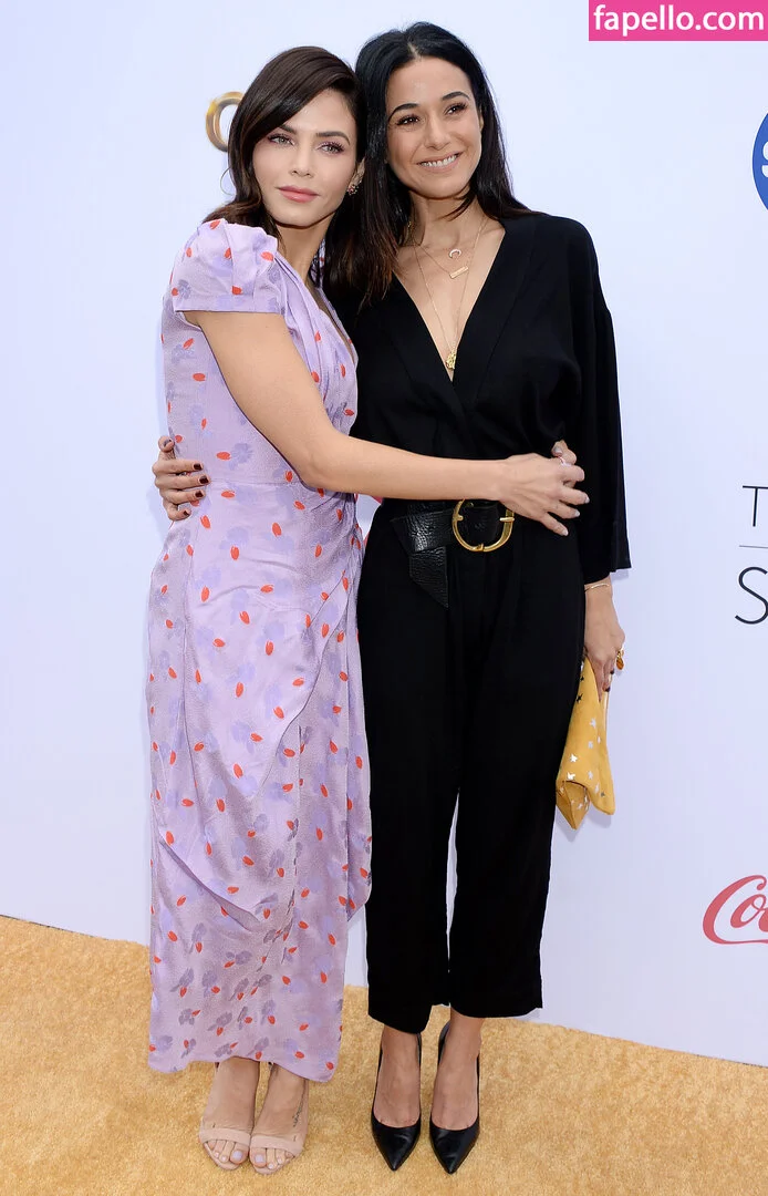 Emmanuelle Chriqui Onlyfans Photo Gallery 