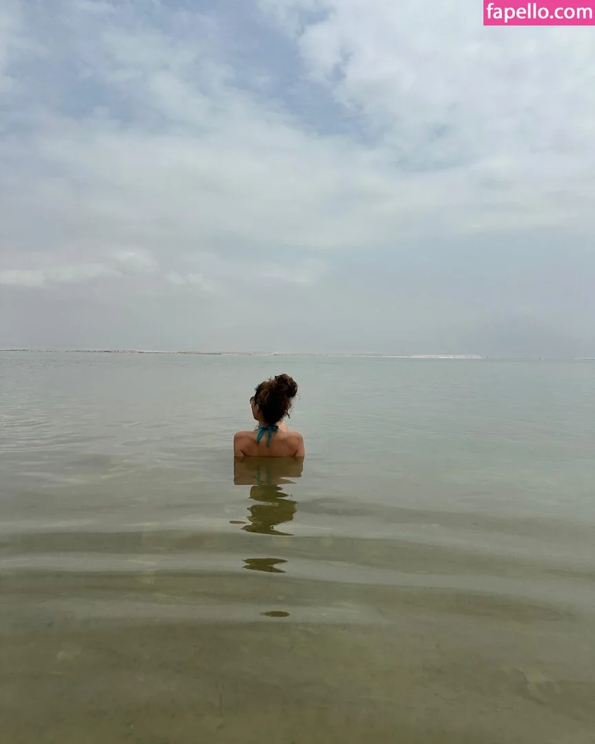 Emmanuelle Chriqui Onlyfans Photo Gallery 