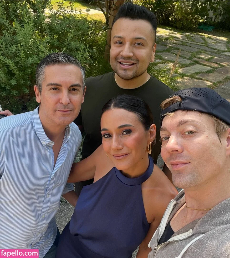 Emmanuelle Chriqui Onlyfans Photo Gallery 