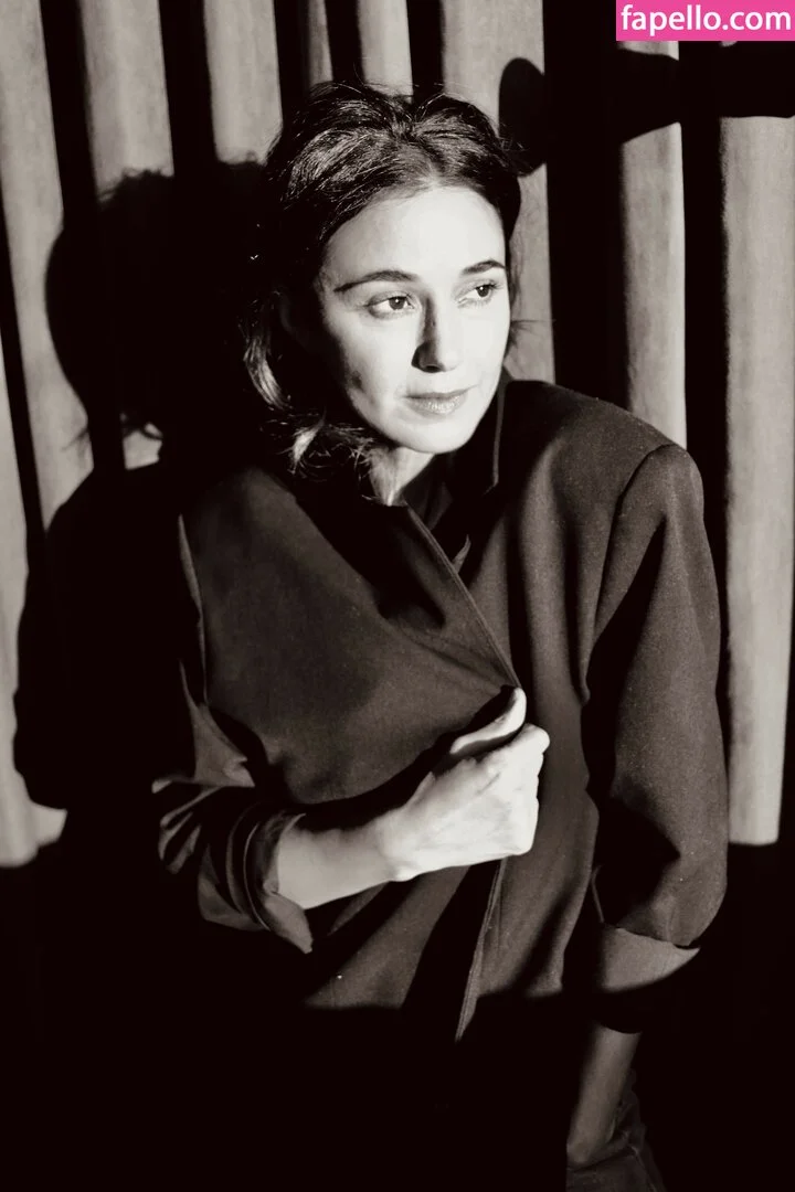 Emmanuelle Chriqui Onlyfans Photo Gallery 