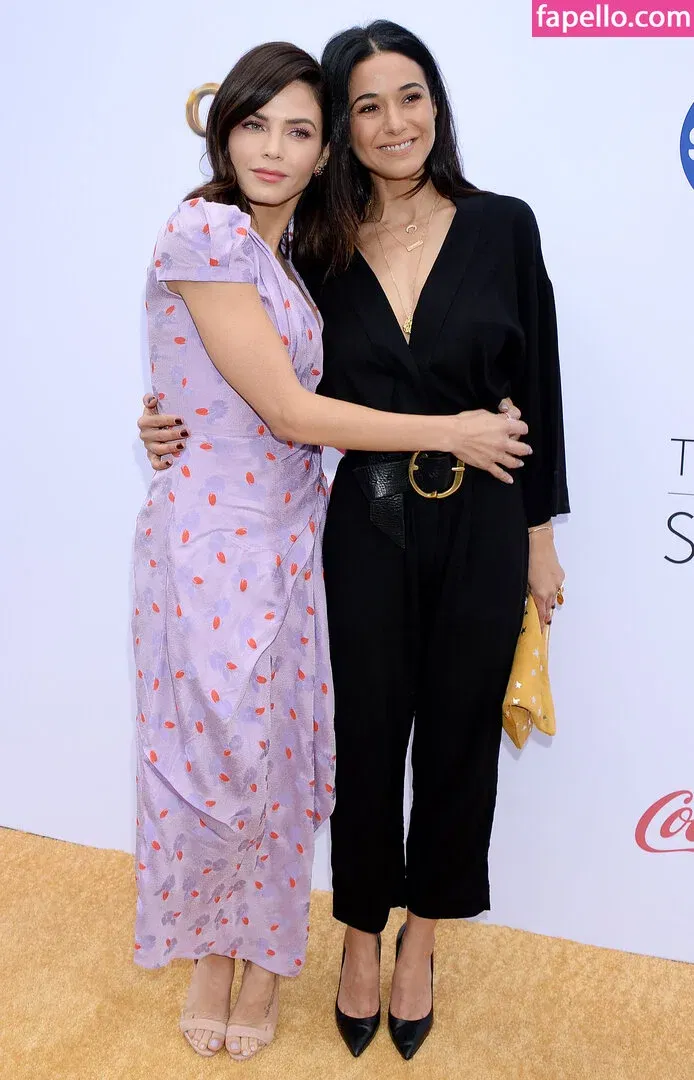 Emmanuelle Chriqui Onlyfans Photo Gallery 