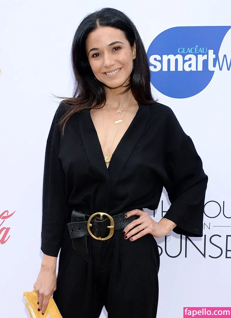 Emmanuelle Chriqui Onlyfans Photo Gallery 