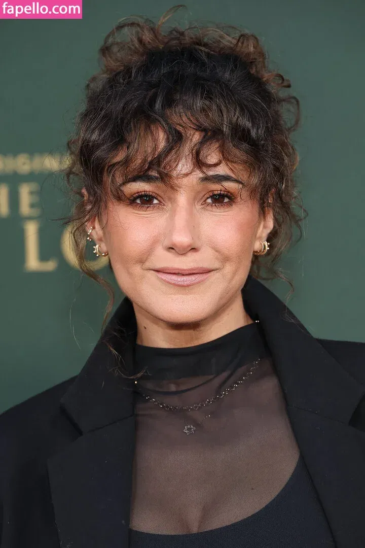 Emmanuelle Chriqui Onlyfans Photo Gallery 