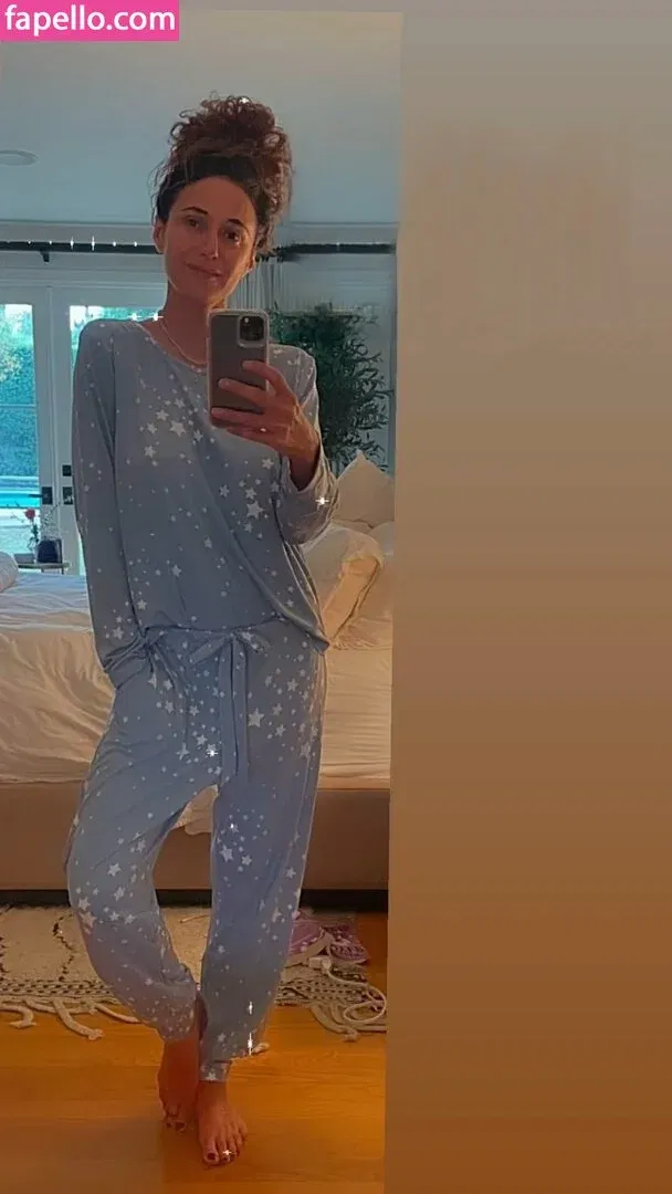 Emmanuelle Chriqui Onlyfans Photo Gallery 