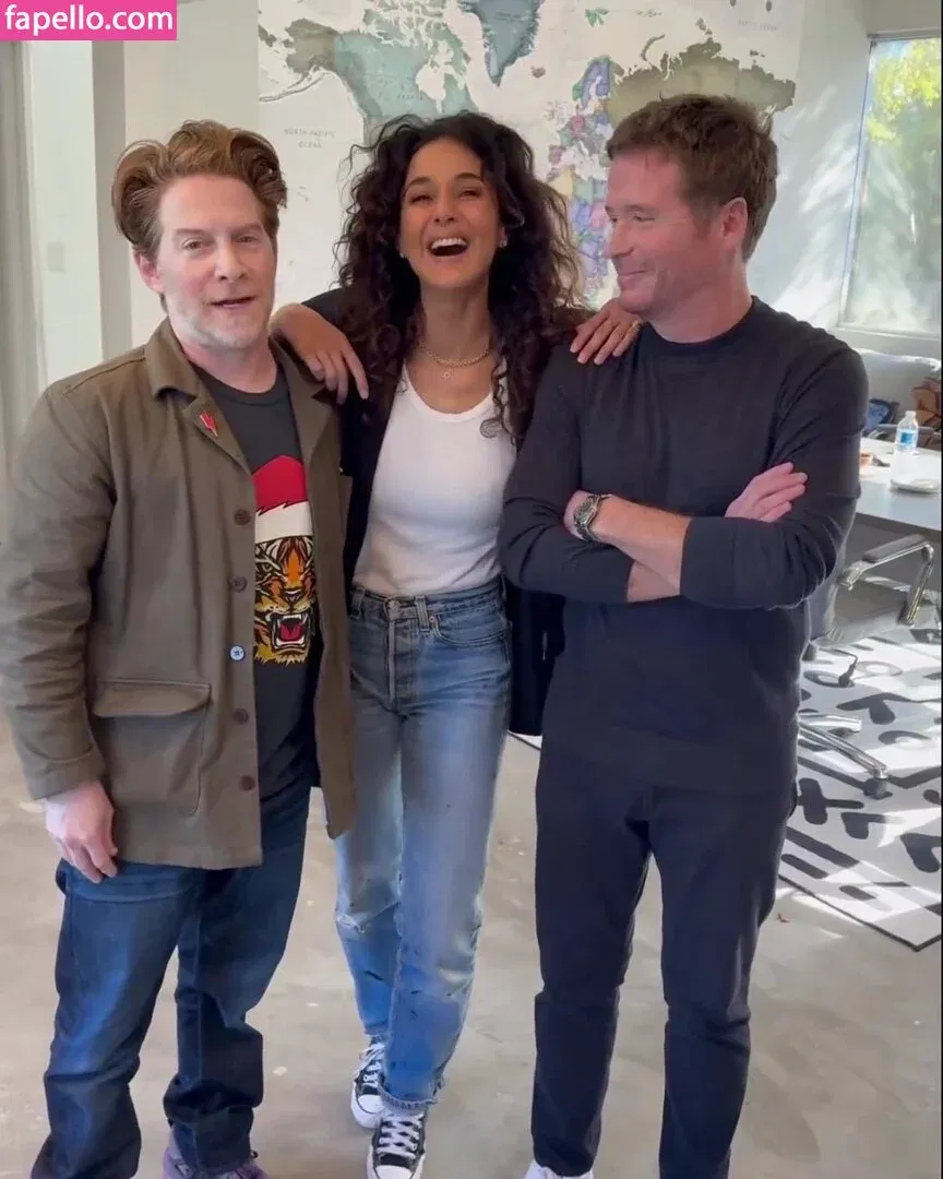 Emmanuelle Chriqui Onlyfans Photo Gallery 