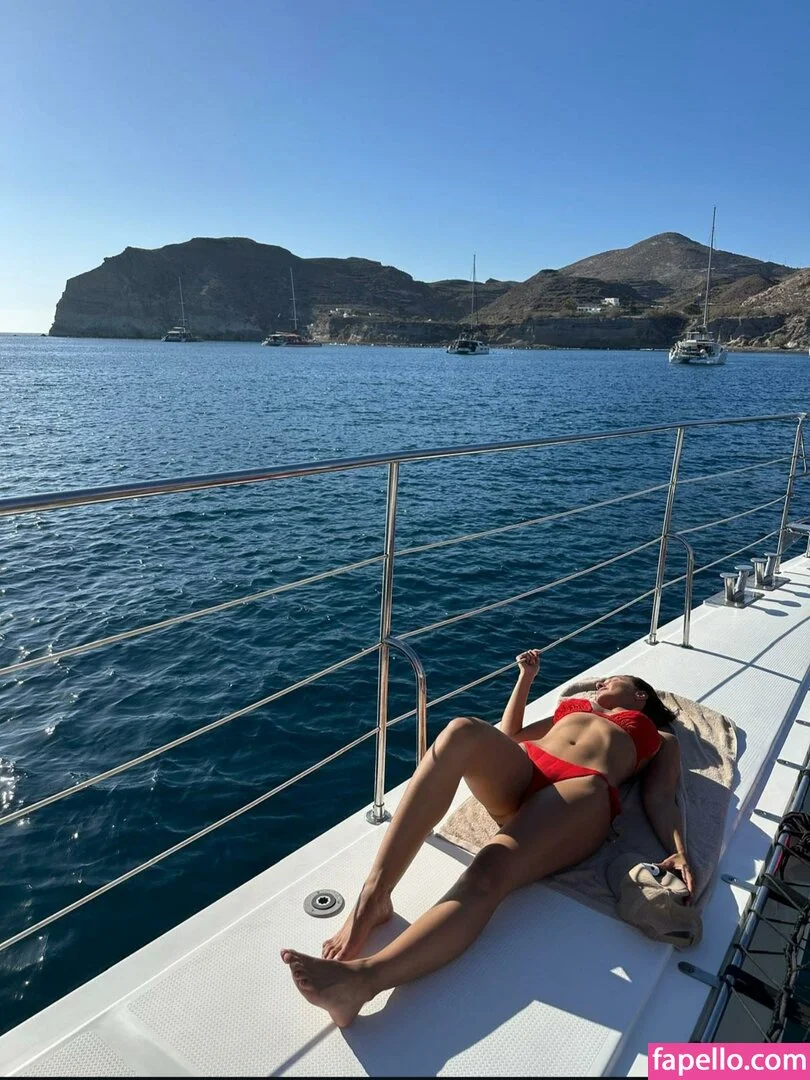 Emmanuelle Chriqui Onlyfans Photo Gallery 