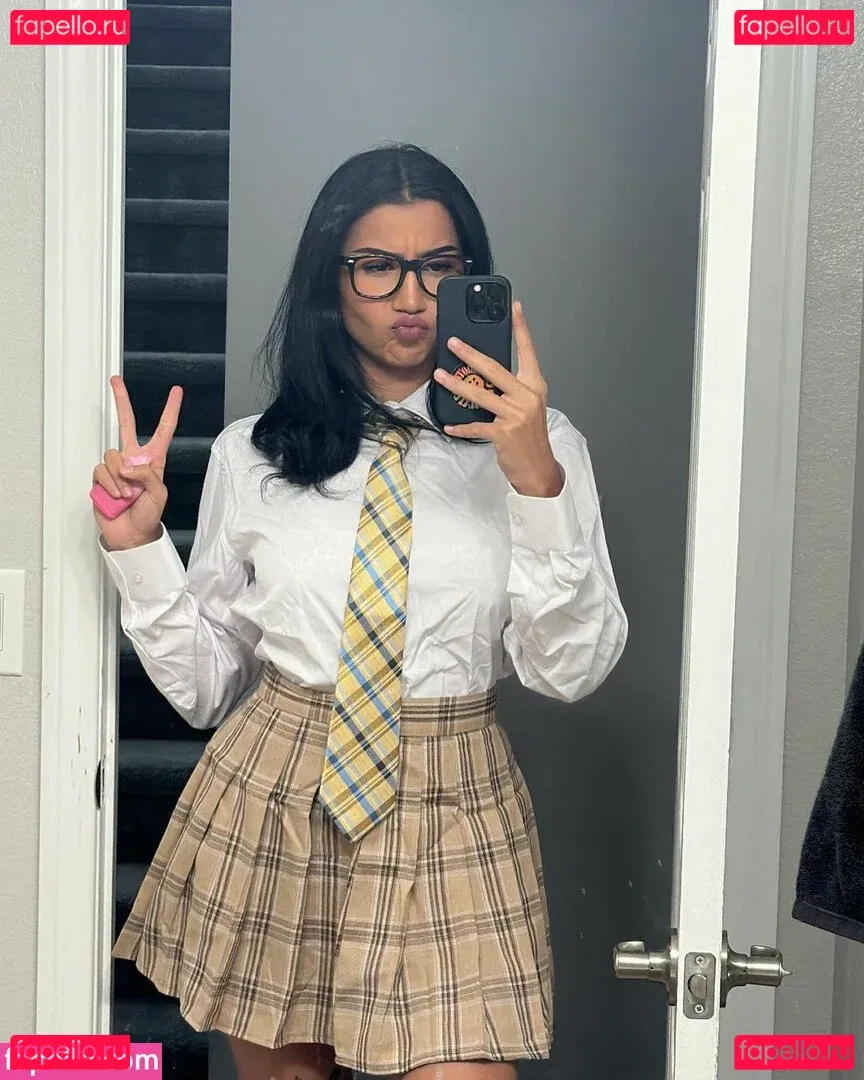 Roxiesin Onlyfans Photo Gallery 