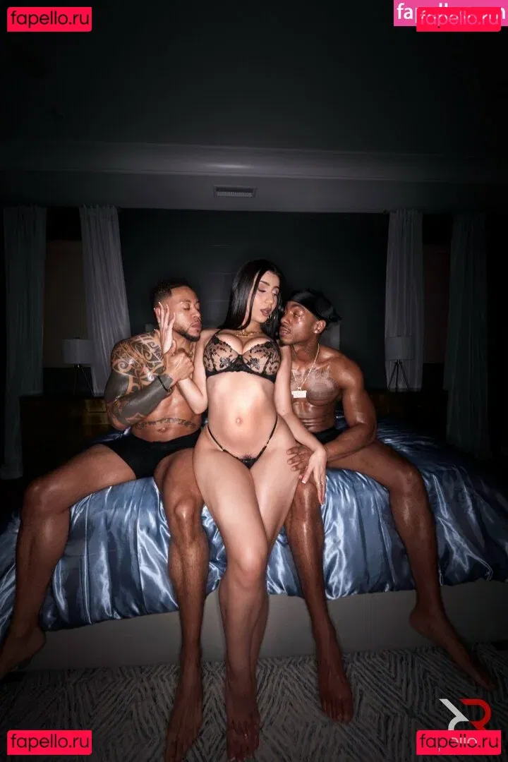 Roxiesin Onlyfans Photo Gallery 