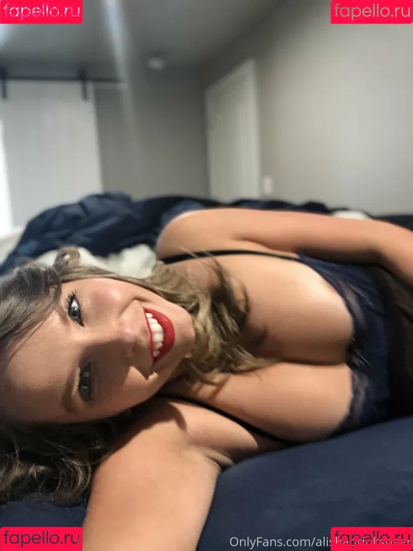 alishadrinksbeer Onlyfans Photo Gallery 