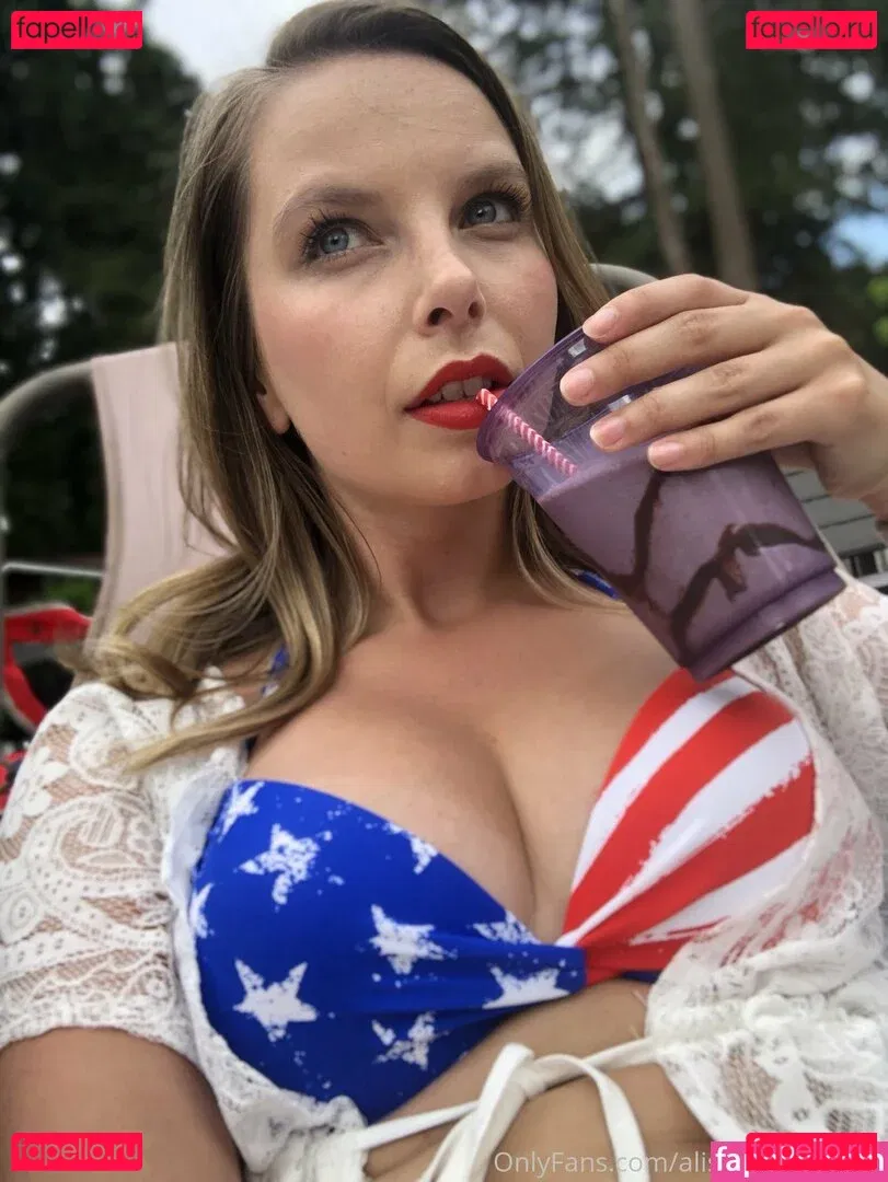 alishadrinksbeer Onlyfans Photo Gallery 