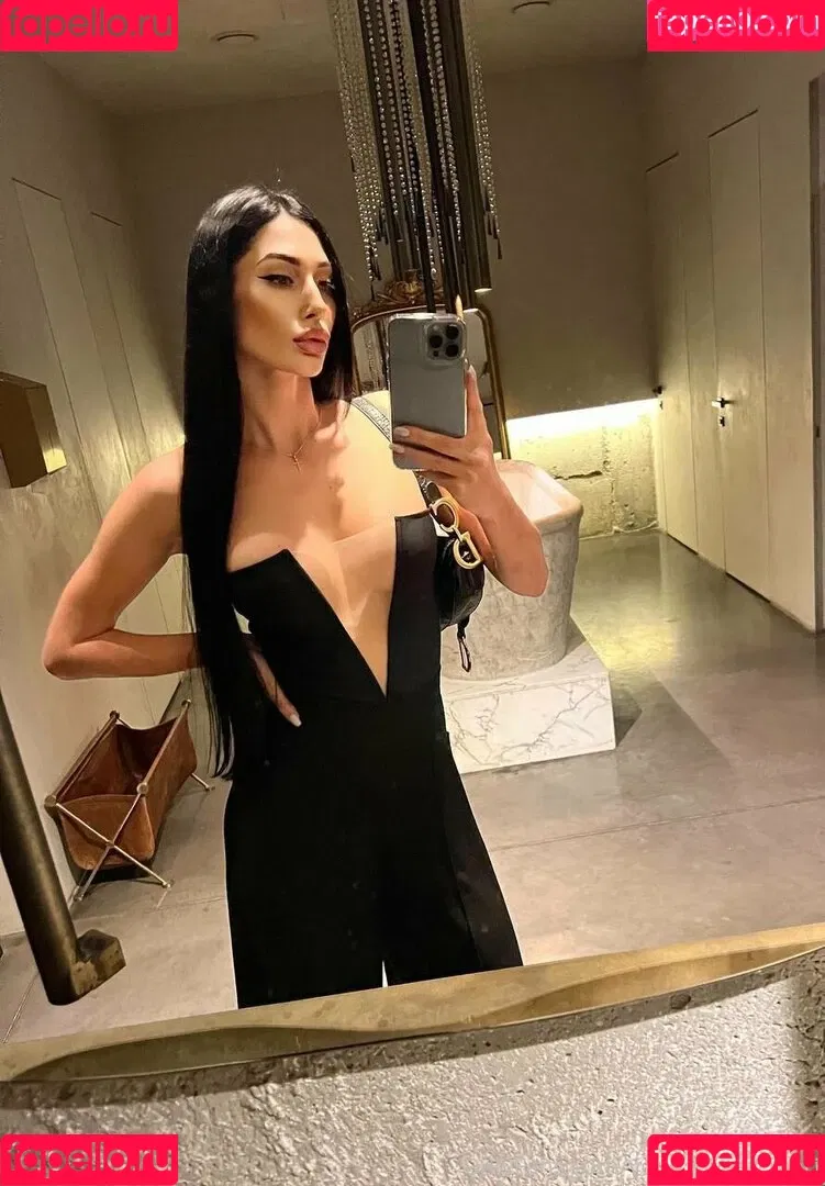 mari.mis Onlyfans Photo Gallery 